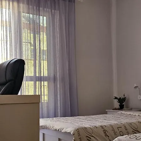 דירה Papu's Center